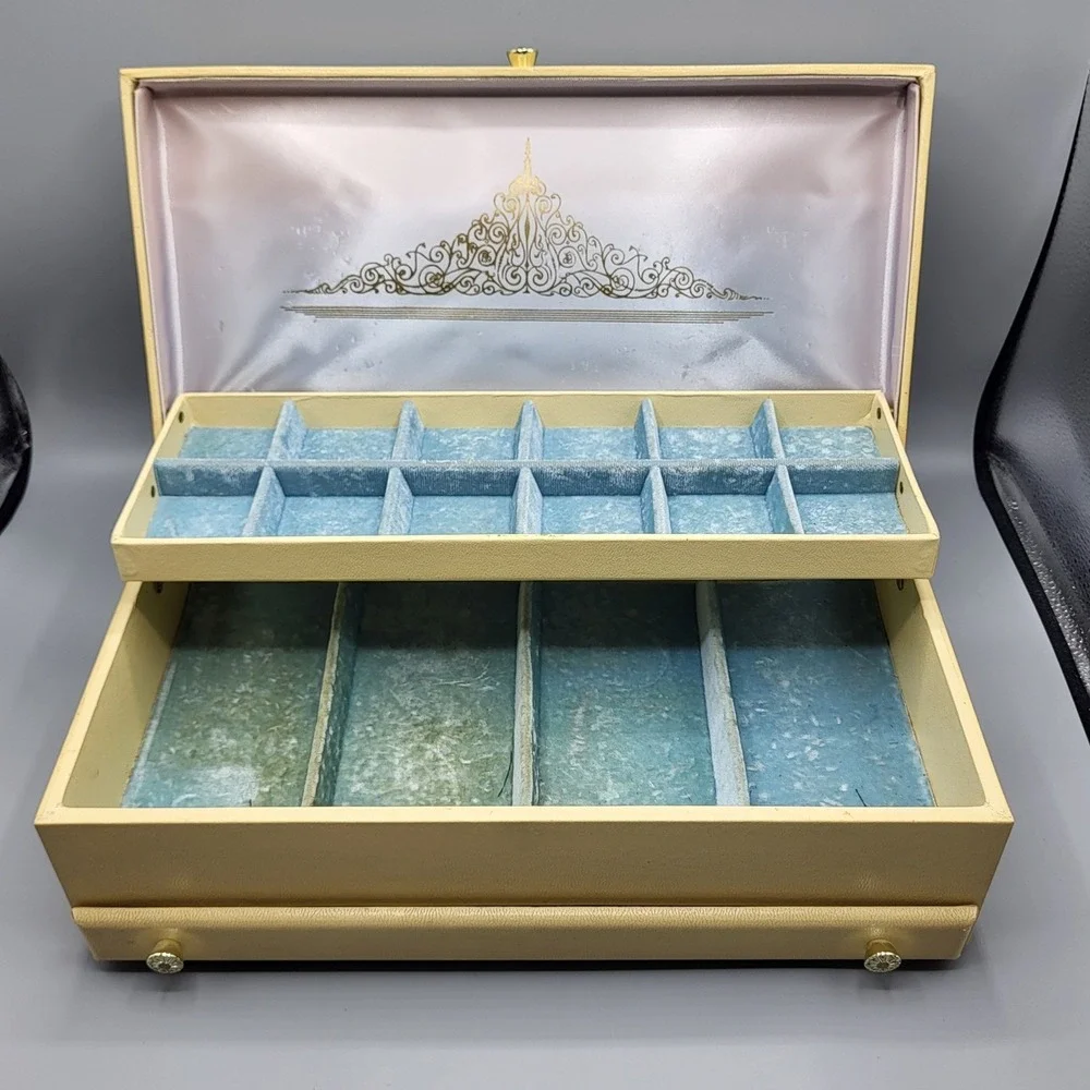 Lady Buxton Cream Jewelry Box Womens Vintage MCM 3 Tier Blue Velvet Lining